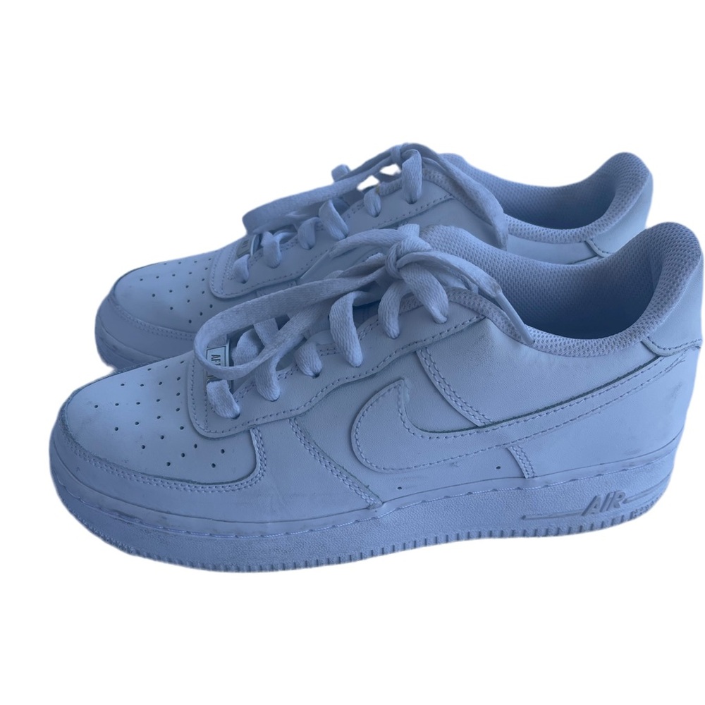 Kids White Nike Sneakers